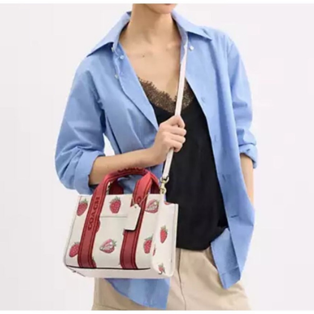 NWT！COACH SMITH TOTE BAG 24 WITH STRAWBERRY PRINT (COACH CAR80) - Picture 7 of 7